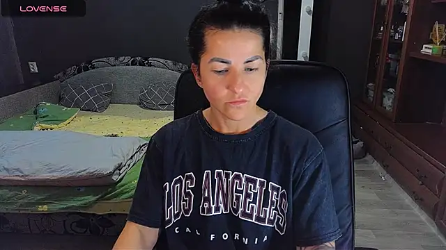 Aria Dl online show from April 18, 12:51 pm