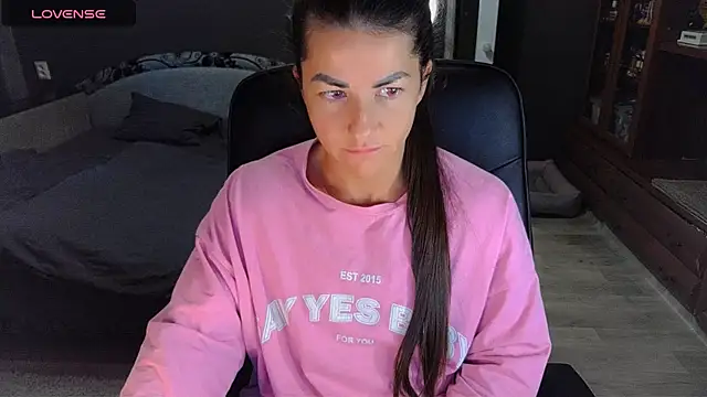 Aria Dl online show from October 2, 11:59 am