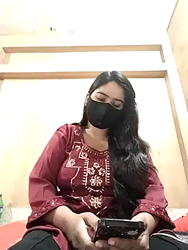 Magical Girl- online show from November 11, 6:42 am