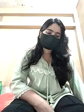 Magical Girl- online show from November 17, 4:35 am