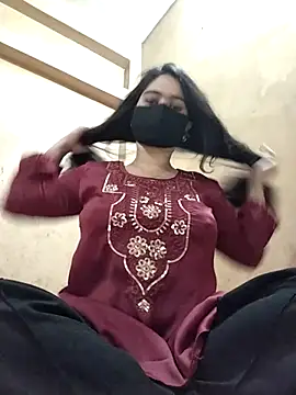 Magical Girl- online show from November 6, 4:51 am