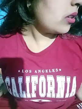 Love-Veronica online show from May 22, 6:39 pm