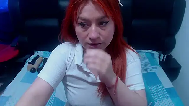 XxMiaSexxyHotxX online show from October 3, 3:17 pm