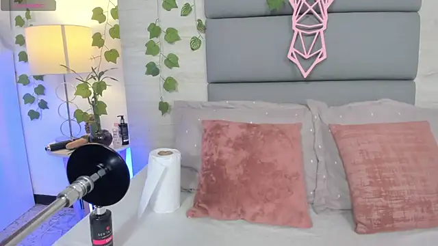 AshleyHill2 online show from November 4, 3:55 am