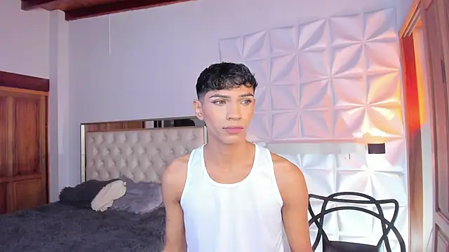 im sebaslopez online show from February 8, 7:28 pm