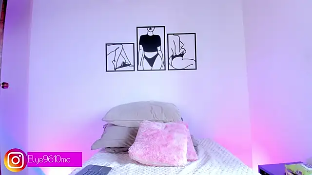 ellie mcdonald online show from July 15, 10:03 pm