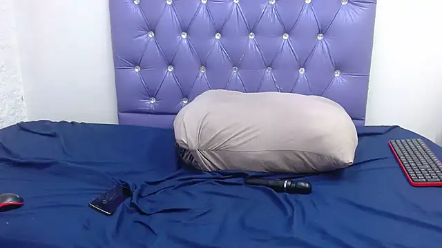 LolaTwerksXX online show from December 3, 2:41 pm