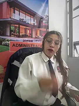 LIZ-06  online show from November 11, 6:38 pm