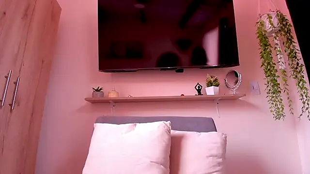 sofiaVelez01 online show from May 16, 4:17 pm