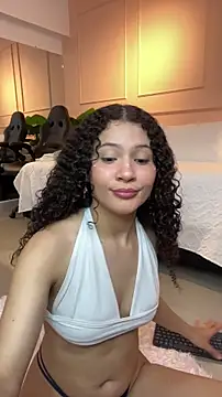 SHARONN     online show from April 7, 4:47 am