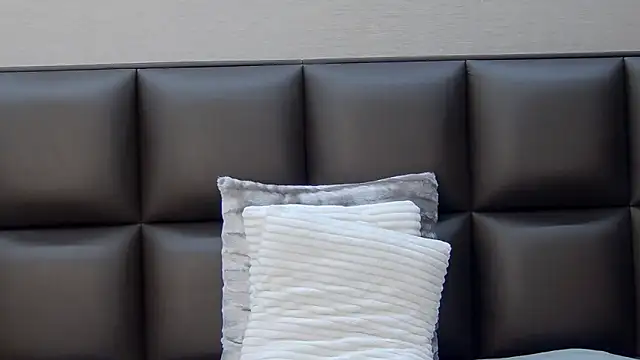 FoxyJoy online show from April 13, 1:01 pm