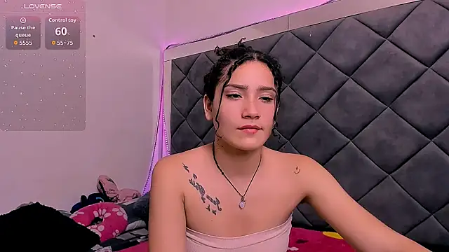 Nellyhills online show from November 22, 5:59 pm