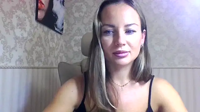 Snapshot of jennifer838 chatting on September 19, 7:02 pm jennifer838 online show from September 19, 7:02 pm