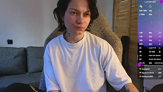 esajukyy online show from April 1, 8:04 am