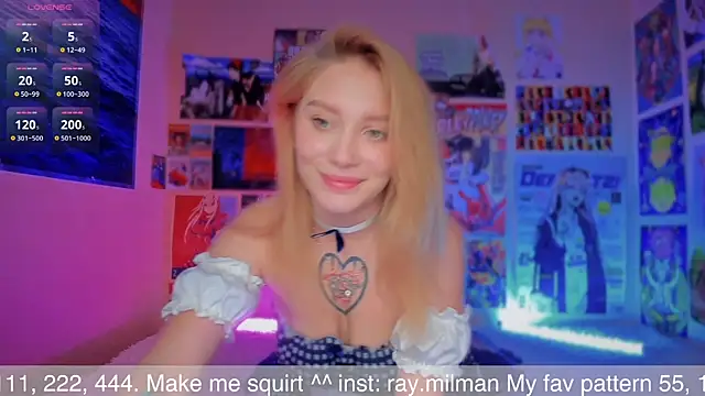 Snapshot of AliceMilman chatting on September 17, 11:19 am AliceMilman online show from September 17, 11:19 am