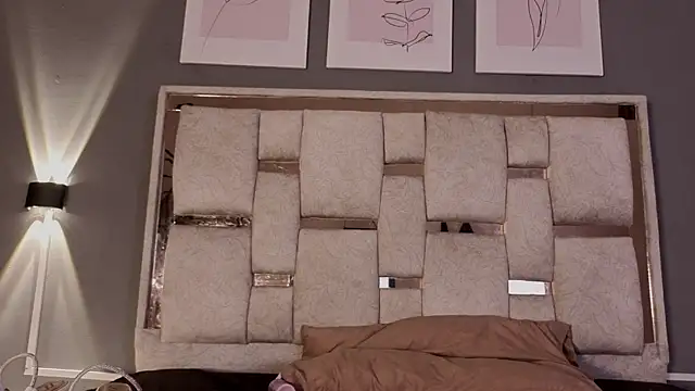 jolie lov online show from November 15, 2:18 pm