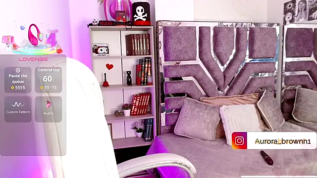 Aurora Brownn online show from November 14, 4:45 am