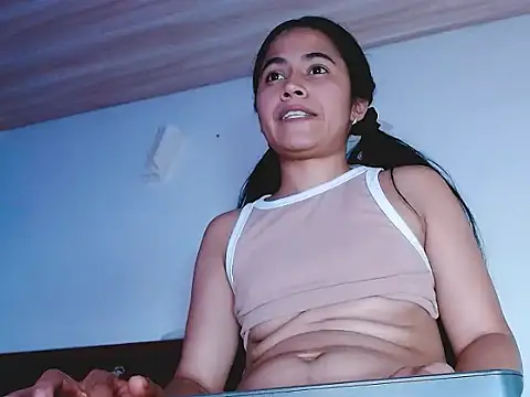 brihanna lena online show from April 4, 7:40 am