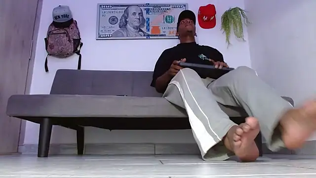 boss of cash online show from April 12, 10:01 pm