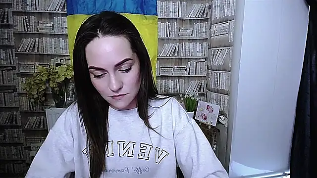 Lina Star S online show from November 15, 11:44 am