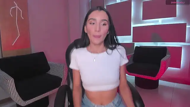 BellaCarteer  online show from December 1, 8:00 pm