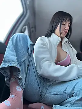 JulliaVegas online show from January 9, 3:22 am