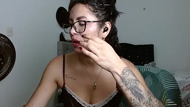 Sexy Lia  online show from January 11, 2:38 am