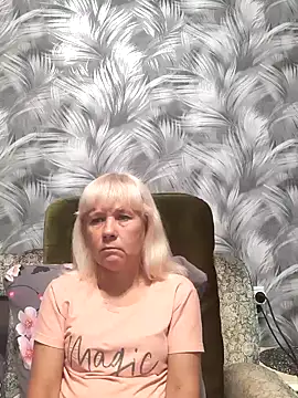 Snapshot of sakura_blonde chatting on October 12, 7:55 am sakura blonde online show from October 12, 7:55 am