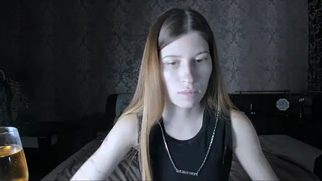 Snapshot of Agnes_Allenn chatting on October 21, 9:13 am Agnes Allenn online show from October 21, 9:13 am