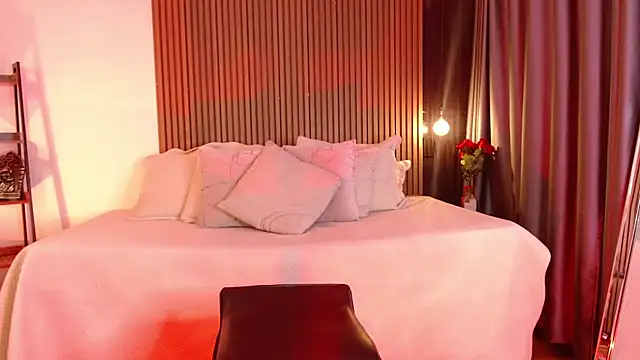 Sienna Blake  online show from November 5, 8:25 pm