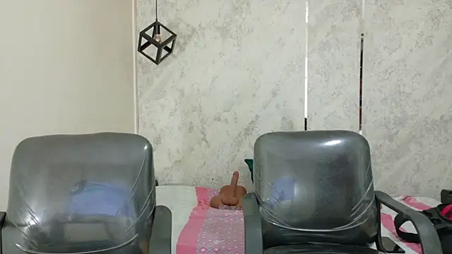 dani-lue online show from March 26, 2:52 pm