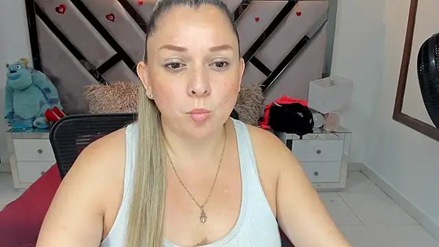 natalia5560 online show from October 14, 2:08 pm