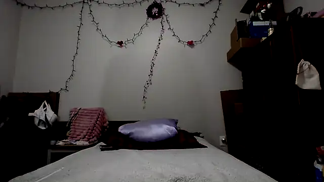 Keywest Kate online show from March 10, 12:03 am