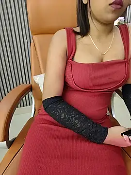 Little  Lia online show from June 6, 4:57 pm
