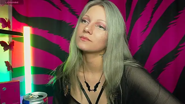 Vasya Sylvia online show from June 17, 4:03 am