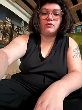 Snapshot of _dwhorekin_ chatting on September 13, 12:35 pm  dwhorekin  online show from September 13, 12:35 pm