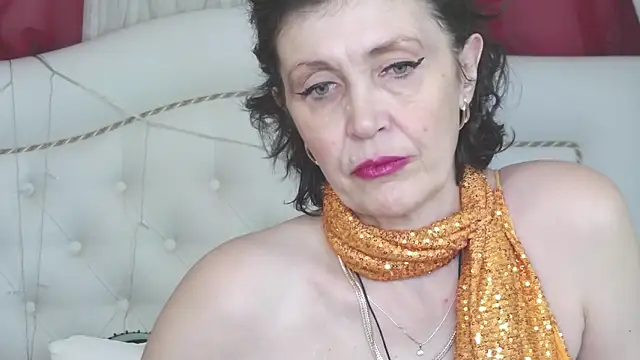 SilviaHart online show from December 14, 6:52 am