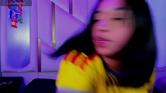IsabellRodriguez18 online show from June 28, 4:08 am