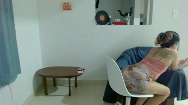 Maam Ine online show from January 5, 11:30 pm