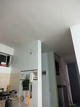 pretty angela1 online show from February 13, 4:36 am