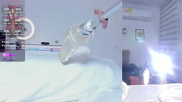 Maria Jones  online show from November 2, 2:04 am