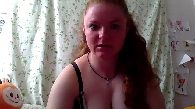 Rae Jeannie online show from April 19, 6:35 am