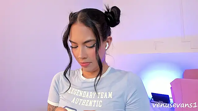 VenusEvans1 online show from December 5, 3:02 pm