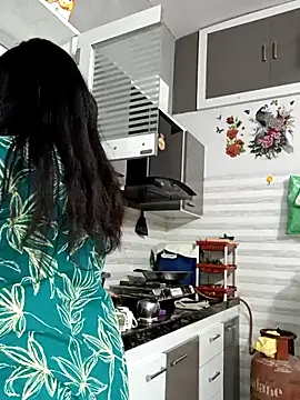 Best-Couple online show from September 27, 5:25 am