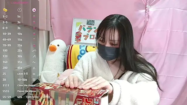 pipimi khaos online show from April 9, 11:15 am