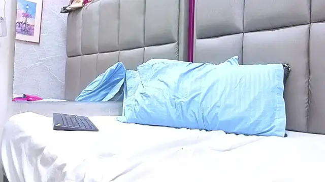 KRYSSTARITTER4 online show from May 31, 2:28 am