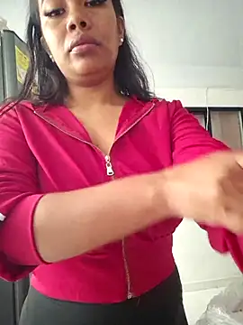 Snapshot of PaulaOrtiz_1 chatting on October 11, 4:20 pm PaulaOrtiz 1 online show from October 11, 4:20 pm