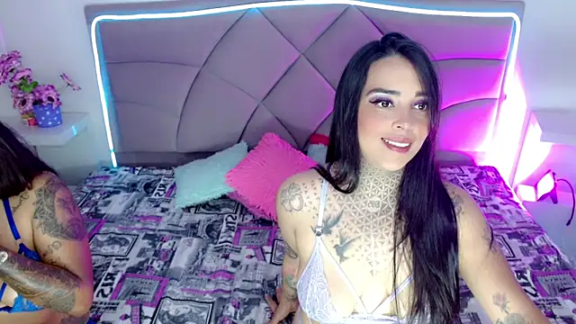 Carolaine01 online show from January 7, 3:48 pm