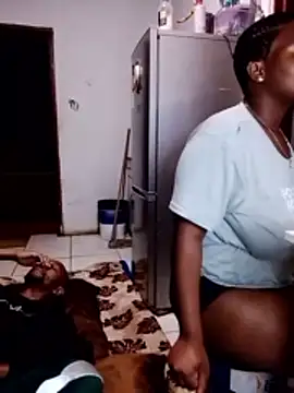 KMbesxxx online show from December 5, 9:05 pm