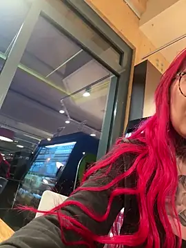 Mia-Fuchs online show from February 3, 4:56 pm